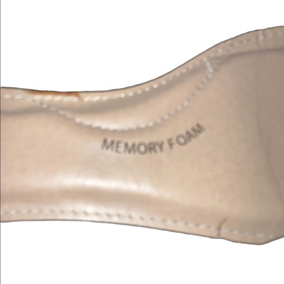Time & tru woman’s d'Orsay ballet flats - Picture 7 of 10